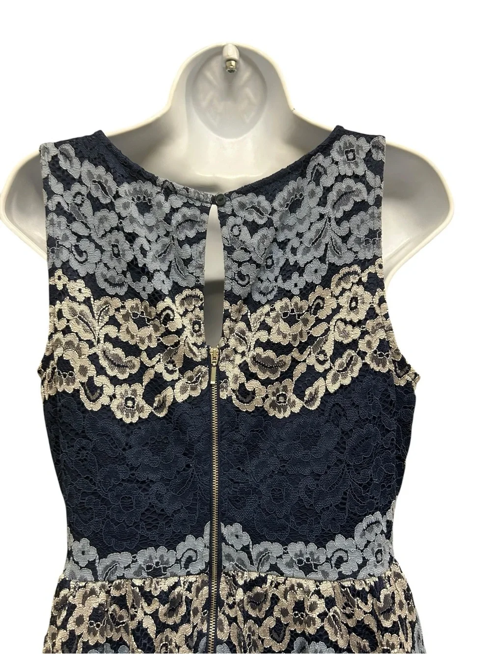 Ricki's Blue Silver Lace Lined Feminine Dress Size S - Picture 4 of 7